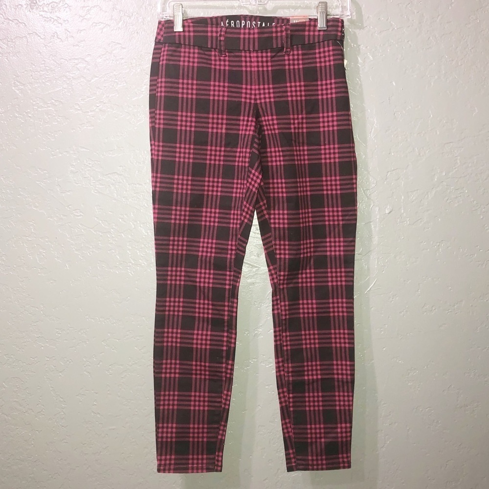 Aeropostale “City Crop” burgundy and plaid design